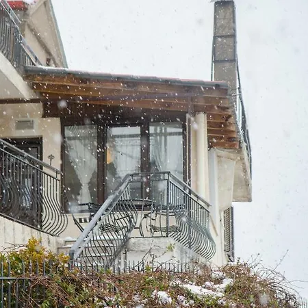 Πανσιόν Country αερικό 3*